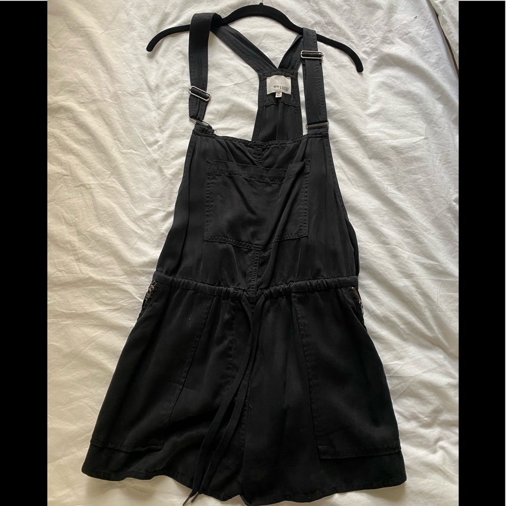 Aritizia “Wilfred Free” Overalls - Black